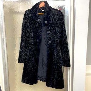Beautiful never worn black coat size S